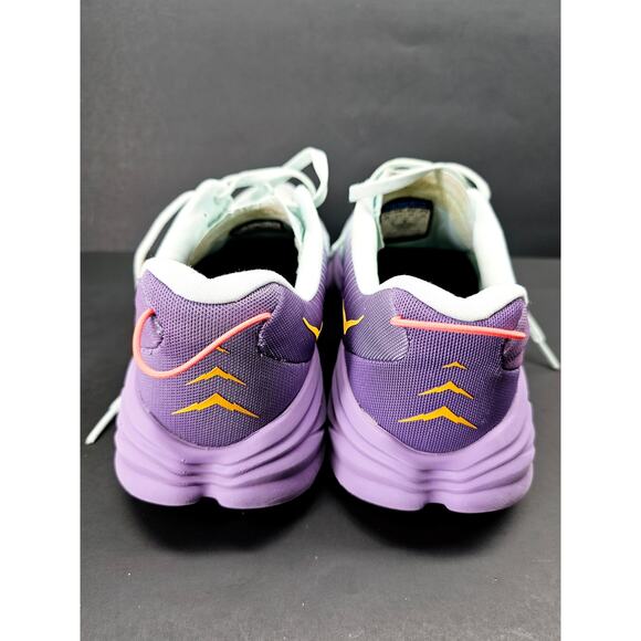 Hoka Women 8 Comfy footwear - Picture 6 of 11